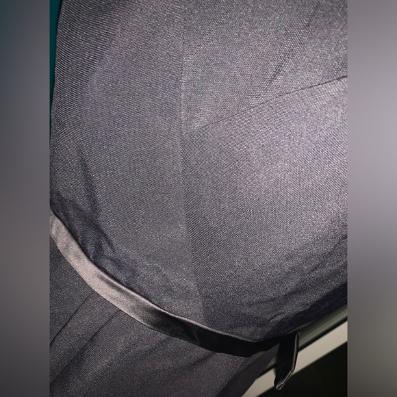 Vintage 60s Black Cocktail Dress With Beautiful Neck Detail. - Picture 8 of 13